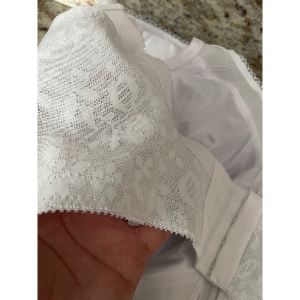 Playtex  38 DDD  Comfort Strap Full-Figure Wire-Free Bra White 4693  Used - Picture 13 of 14